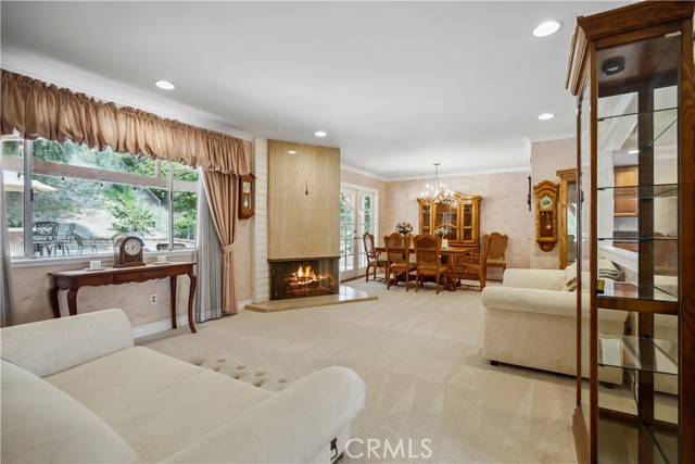 Detail Gallery Image 12 of 56 For 11300 Dulcet Ave, Porter Ranch,  CA 91326 - 5 Beds | 3 Baths