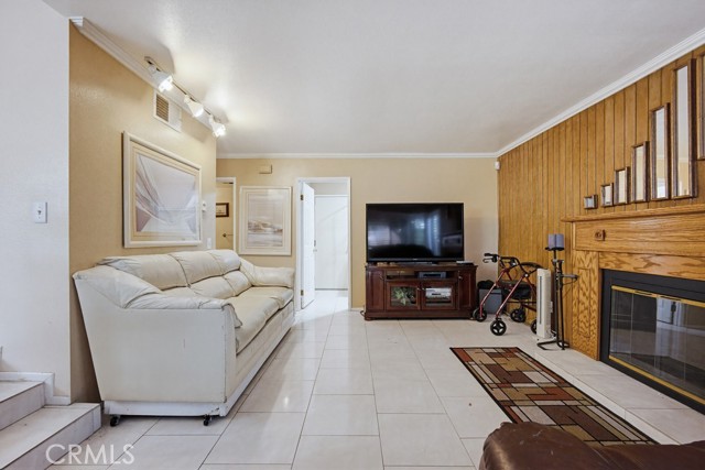 Detail Gallery Image 11 of 37 For 2601 S Mildred, Ontario,  CA 91761 - 4 Beds | 2/1 Baths