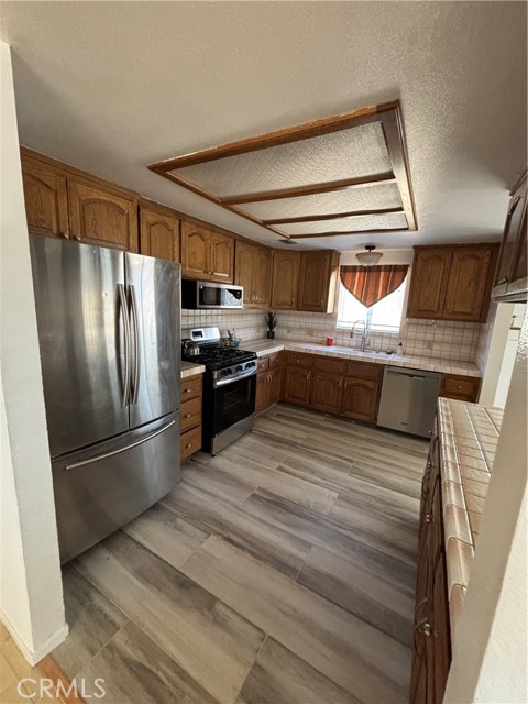Detail Gallery Image 6 of 21 For 5180 Deer Creek Way, Paso Robles,  CA 93446 - 3 Beds | 2 Baths