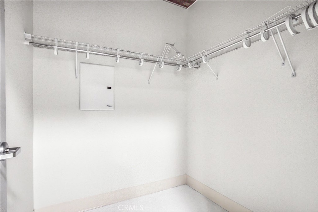 MLS #SR25256812 image #5