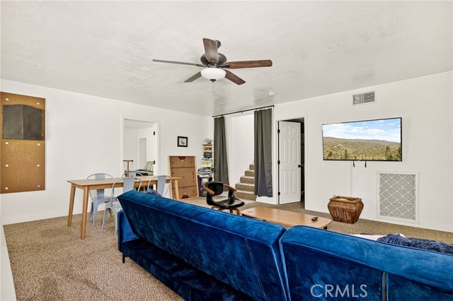 Detail Gallery Image 27 of 31 For 1080 Chateau Dr, Crestline,  CA 92325 - 3 Beds | 2/1 Baths