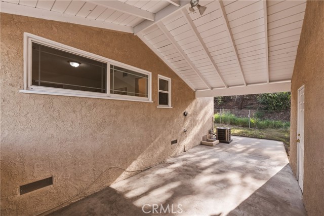 Detail Gallery Image 23 of 31 For 10826 Blucher, Granada Hills,  CA 91344 - 3 Beds | 2 Baths