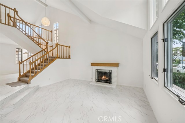 Detail Gallery Image 2 of 19 For 606 Carnation Ave, Corona Del Mar,  CA 92625 - 3 Beds | 2 Baths