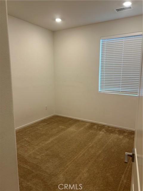 Detail Gallery Image 13 of 24 For 5585 Kate Way #6,  Fontana,  CA 92336 - 2 Beds | 2 Baths