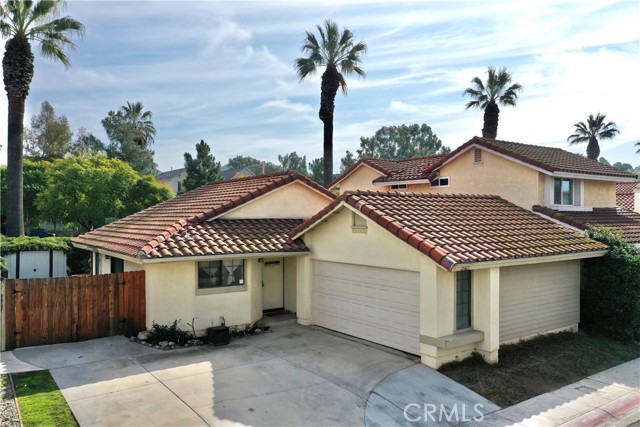Detail Gallery Image 1 of 1 For 2362 Fan Palm Dr, Corona,  CA 92879 - 2 Beds | 2 Baths