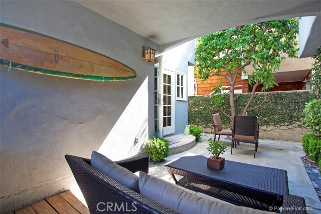 Detail Gallery Image 22 of 26 For 441 Carnation Ave, Corona Del Mar,  CA 92625 - 3 Beds | 2/1 Baths