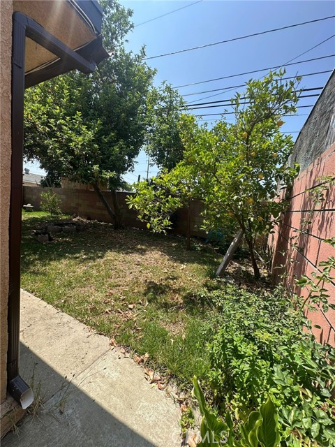 829 Foxworth Avenue, La Puente CA: https://media.crmls.org/medias/0b685560-18e1-4cf4-b63a-d11f3d0ba864.jpg