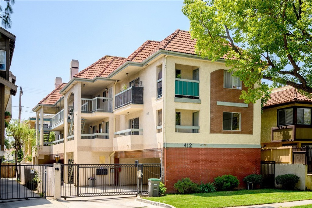 412 Ivy Street #6