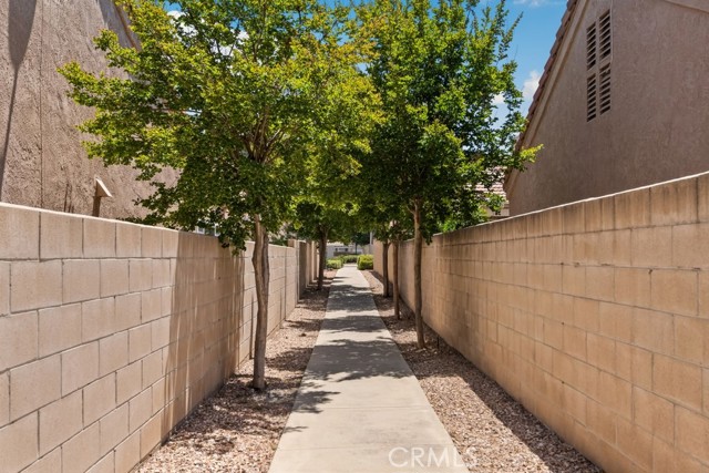 930 Countryside Street, Hemet CA: https://media.crmls.org/medias/0b6918ea-711b-4e9f-af81-1a092f148366.jpg
