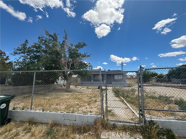 25441 Anderson Avenue, Barstow, CA 92311 Listing Photo  1
