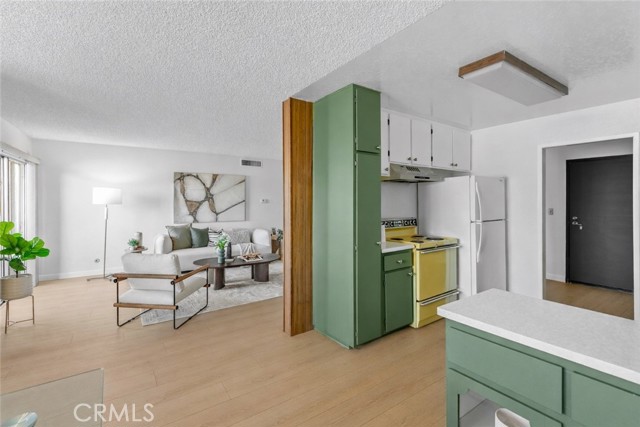 Detail Gallery Image 17 of 52 For 320 E Stocker St #208,  Glendale,  CA 91207 - 1 Beds | 1 Baths