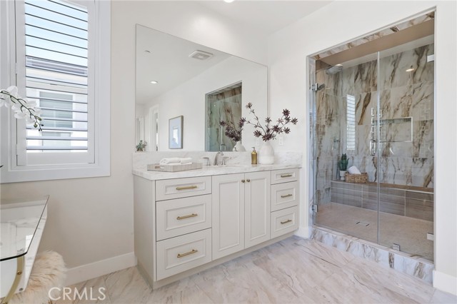 Detail Gallery Image 28 of 55 For 261 Huckleberry, Lake Forest,  CA 92630 - 5 Beds | 5/1 Baths