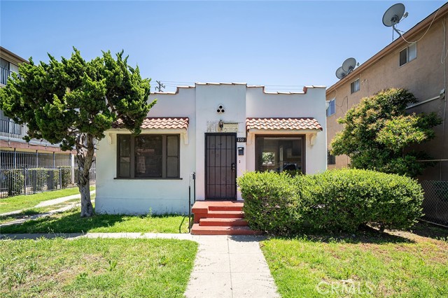 2332 Cedar Ave, Long Beach, CA 90806