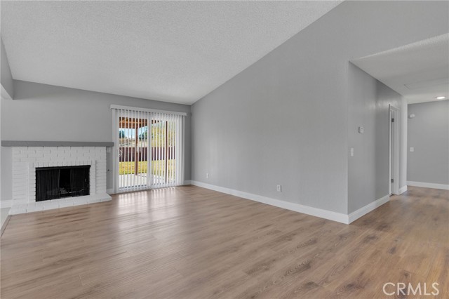 Detail Gallery Image 7 of 49 For 12710 Santa Anita, Victorville,  CA 92395 - 4 Beds | 2 Baths