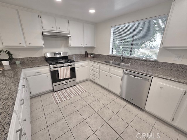 Detail Gallery Image 16 of 41 For 3601 W Fox Ridge Ln a,  Rolling Hills Estates,  CA 90274 - 3 Beds | 2/1 Baths