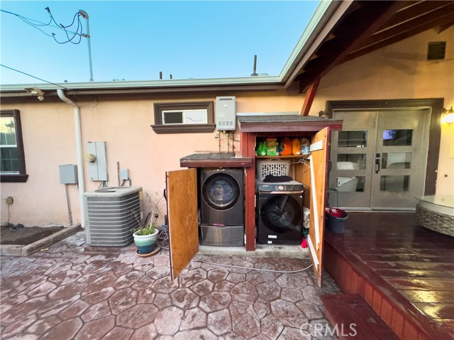 Detail Gallery Image 39 of 62 For 5246 Katella Rd, South Gate,  CA 90280 - 3 Beds | 2 Baths