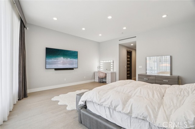 10418 Rubio Avenue, Granada Hills CA: https://media.crmls.org/medias/0b6d471e-3c3b-4ad8-bf33-537993fdf670.jpg