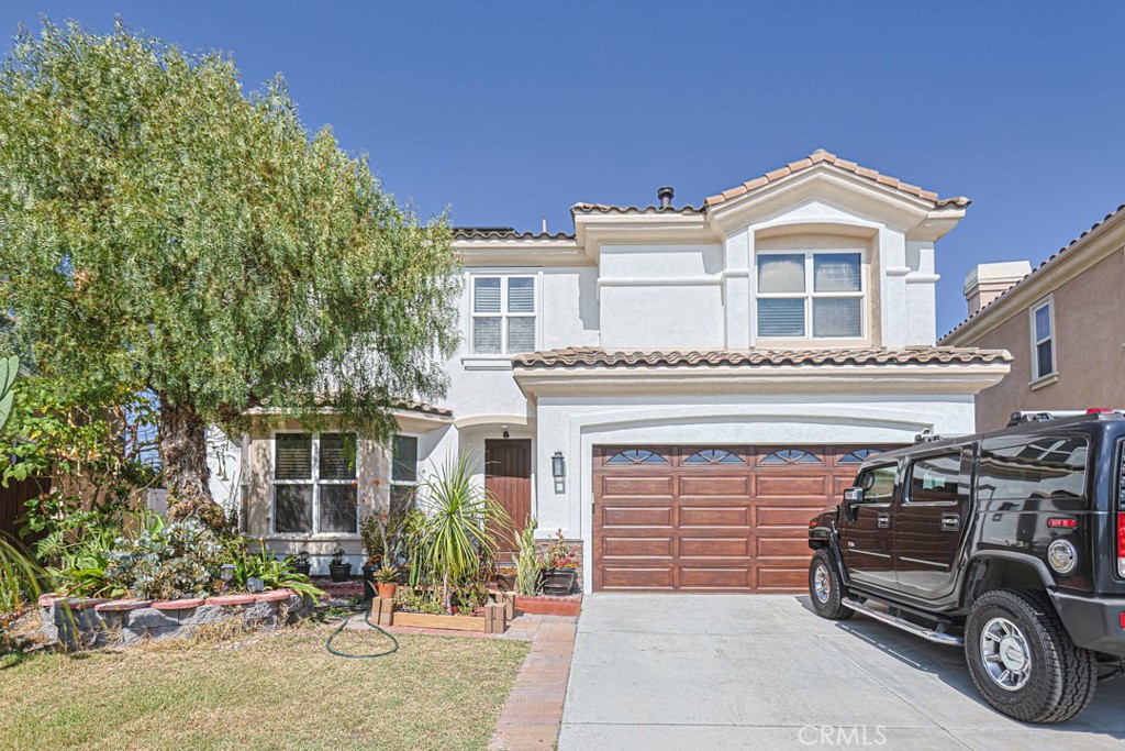 MLS #OC26140754 image #1
