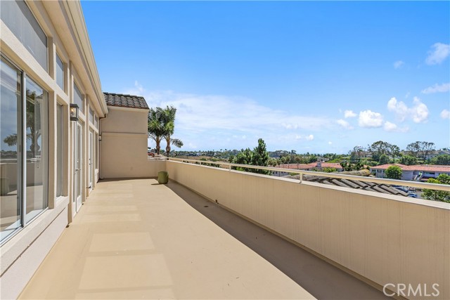 35 Costa Brava, Laguna Niguel CA: https://media.crmls.org/medias/0b6da606-e0a2-4343-8177-165aaef7f449.jpg