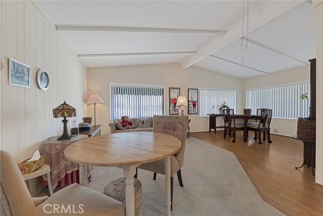 Detail Gallery Image 7 of 41 For 2550 Pacific Coast Hwy #42,  Torrance,  CA 90505 - 3 Beds | 2 Baths