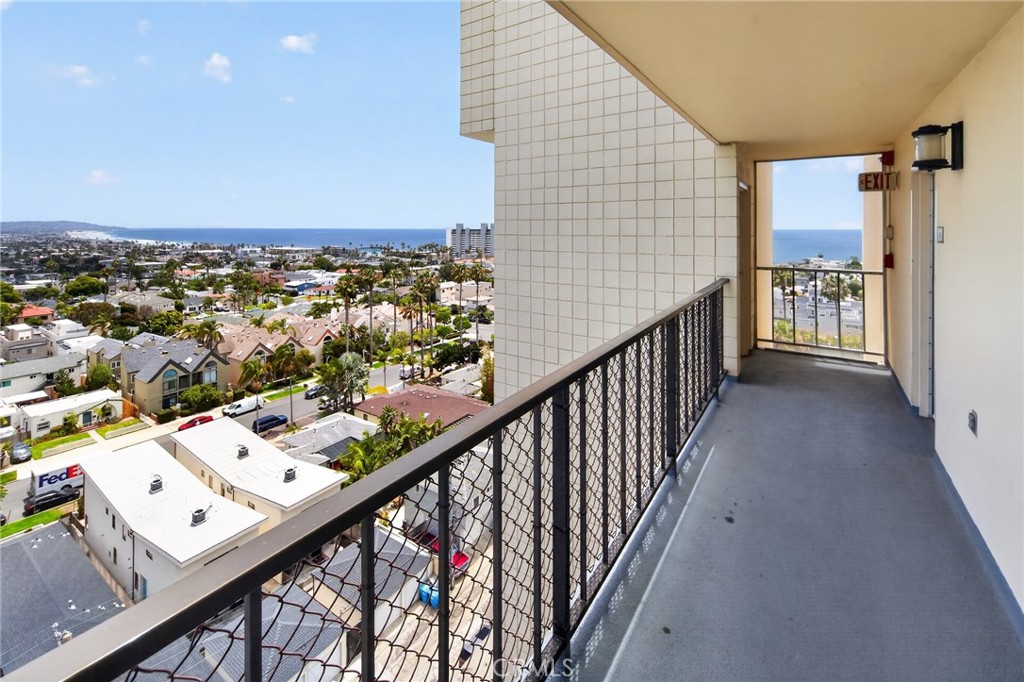 4944 Cass Street - photo 3