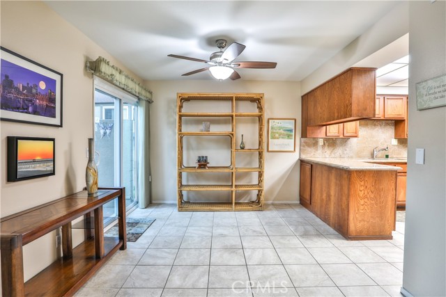 Detail Gallery Image 13 of 40 For 672 Greendale Ln, Pomona,  CA 91767 - 4 Beds | 2/1 Baths