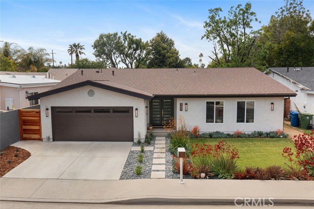 Detail Gallery Image 41 of 42 For 5607 Royer Ave, Woodland Hills,  CA 91367 - 4 Beds | 2 Baths
