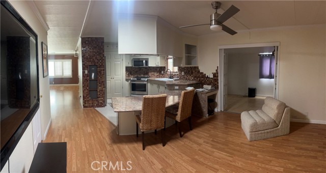 96 Calle De Espacio, Palm Springs CA: https://media.crmls.org/medias/0b71d619-bc25-49cf-a2fb-f0da86f41efb.jpg