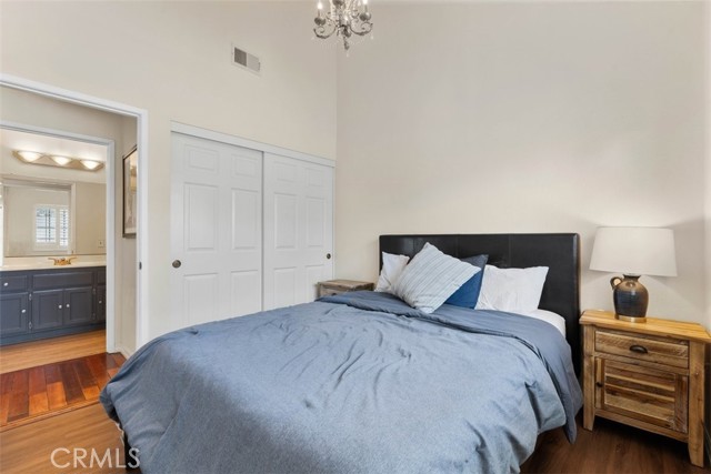 221 Violet Avenue, Monrovia CA: https://media.crmls.org/medias/0b721fe9-a475-446a-ab59-cc850d8c1a9a.jpg