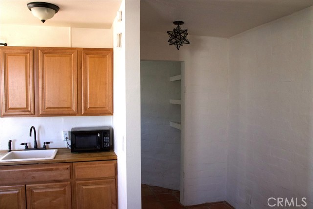 73752 Crestview Drive, 29 Palms CA: https://media.crmls.org/medias/0b73e95d-3c25-4a9b-8463-0bae9b056797.jpg