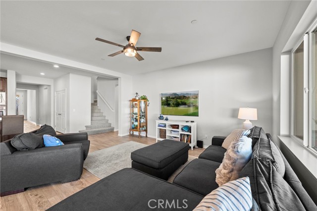 31570 Sweetwater Circle, Temecula CA: https://media.crmls.org/medias/0b7447e0-d5e3-4de2-adfd-b5bedad5eae3.jpg