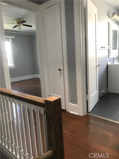 254 E Glenarm Street, Pasadena CA: https://media.crmls.org/medias/0b7475e7-b5e1-4dc8-a7ac-75c4726bd852.jpg