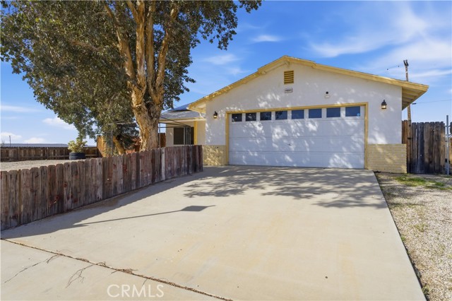 Detail Gallery Image 4 of 17 For 19321 97th St, California City,  CA 93505 - 3 Beds | 2 Baths
