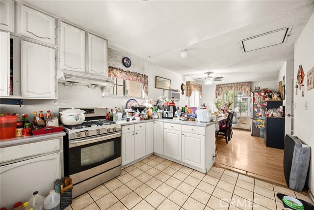 Detail Gallery Image 11 of 38 For 2222 S S Westboro Ave, Alhambra,  CA 91803 - 4 Beds | 3 Baths