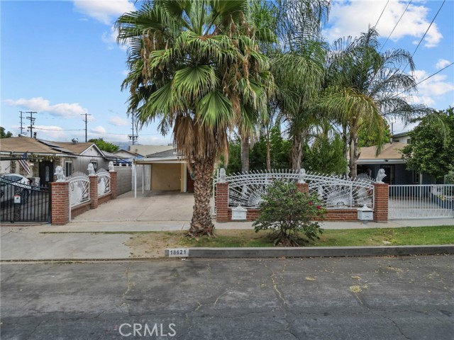 Detail Gallery Image 3 of 43 For 18621 Bryant St, Northridge,  CA 91324 - 4 Beds | 2 Baths