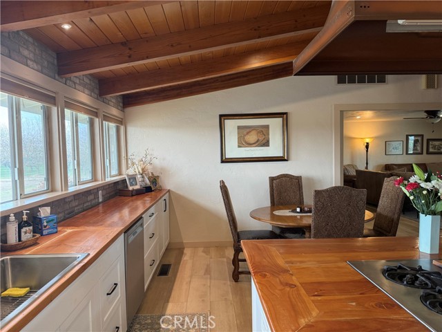 Detail Gallery Image 31 of 70 For 25565 Road 13, Chowchilla,  CA 93610 - 4 Beds | 3 Baths