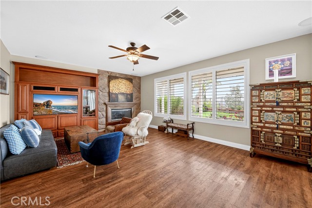 Detail Gallery Image 15 of 63 For 26227 Bay Fig, Murrieta,  CA 92562 - 5 Beds | 3 Baths