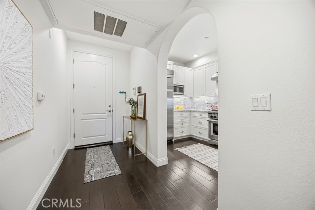 Detail Gallery Image 13 of 32 For 4805 Bellflower #107,  North Hollywood,  CA 91601 - 2 Beds | 2 Baths