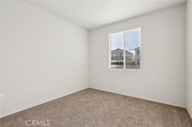 Detail Gallery Image 16 of 38 For 19536 Hanging Rock Rd, Lake Elsinore,  CA 92532 - 4 Beds | 3 Baths