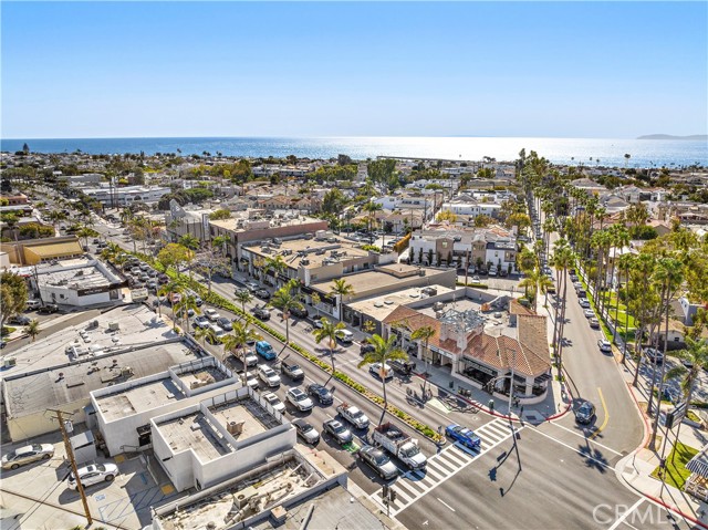 Detail Gallery Image 19 of 29 For 2741 Bungalow Pl, Corona Del Mar,  CA 92625 - 2 Beds | 2 Baths
