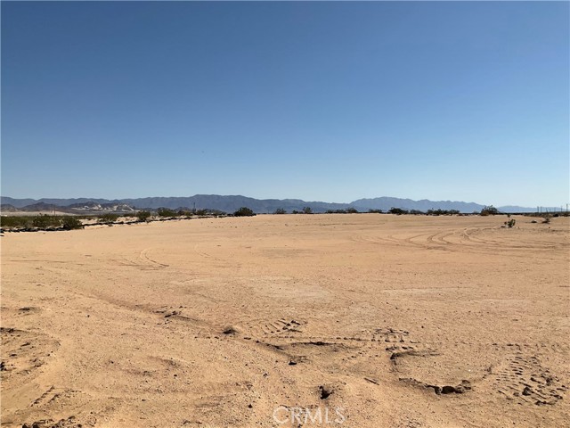 76421 Amboy Road, Twentynine Palms, California 92277, ,Commercial Sale,For Sale,76421 Amboy Road,CRJT23161153