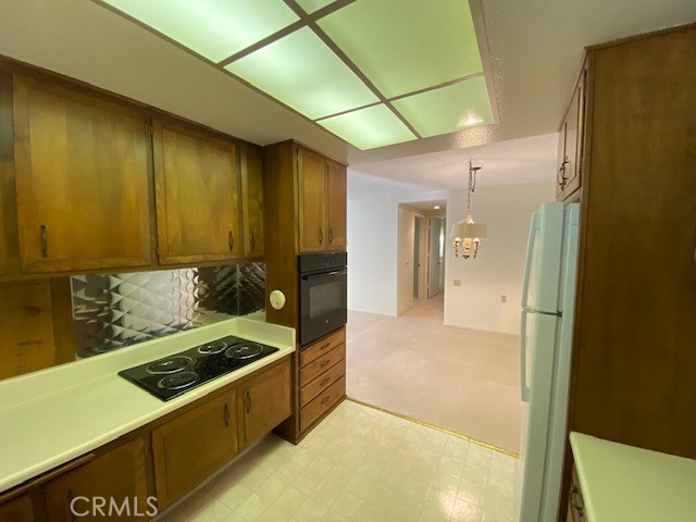 Detail Gallery Image 5 of 26 For 547 via Estrada #N,  Laguna Woods,  CA 92637 - 2 Beds | 2 Baths