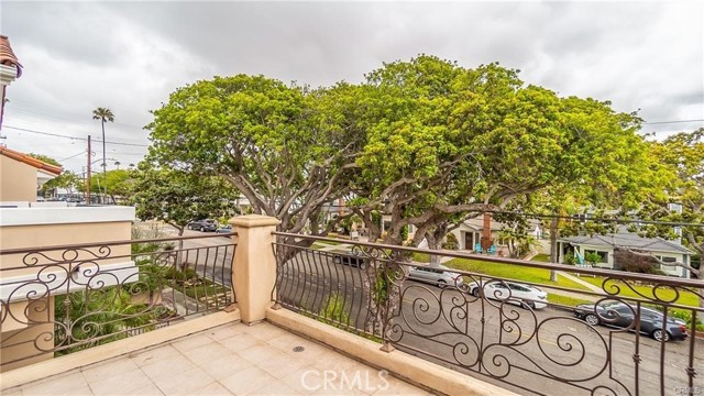 523 Lucia Avenue, Redondo Beach, California 90277, 4 Bedrooms Bedrooms, ,4 BathroomsBathrooms,Residential,Sold,Lucia,SB23082614