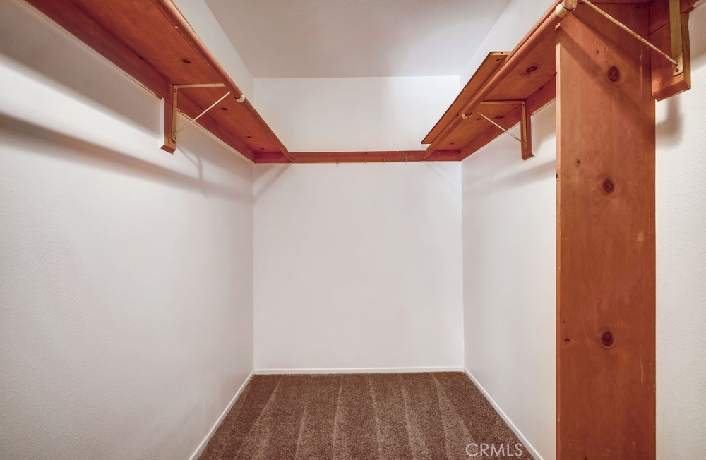 https://media.crmls.org/medias/0b7afc8f-403c-43ce-bbd2-143808787768.jpg?preset=X-Large