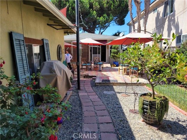 3608 Laurel Avenue, Manhattan Beach, California 90266, 2 Bedrooms Bedrooms, ,1 BathroomBathrooms,Residential,Sold,Laurel,SB21205339