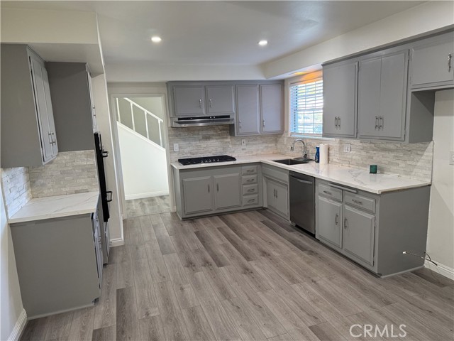 Detail Gallery Image 2 of 18 For 11601 Babbitt Ave, Granada Hills,  CA 91344 - 4 Beds | 2 Baths