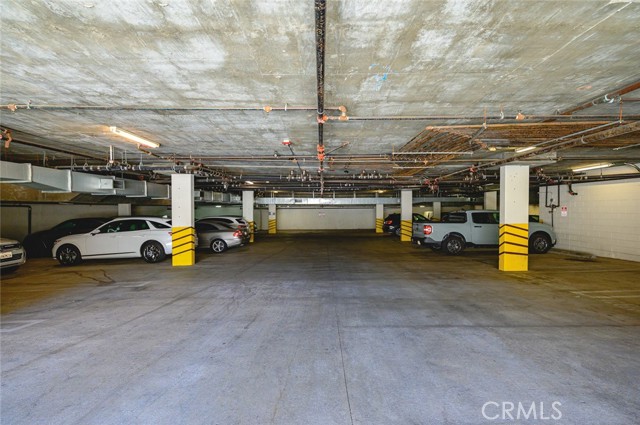 1828 Glendon Avenue, Los Angeles CA: https://media.crmls.org/medias/0b7b8c2f-8c4d-4529-91ab-c4880c94d8a1.jpg