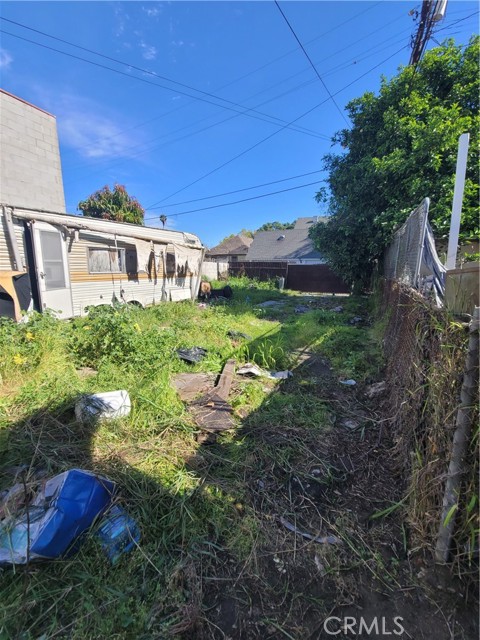 Detail Gallery Image 14 of 15 For 4010 Wall, Los Angeles,  CA 90011 - 2 Beds | 1 Baths