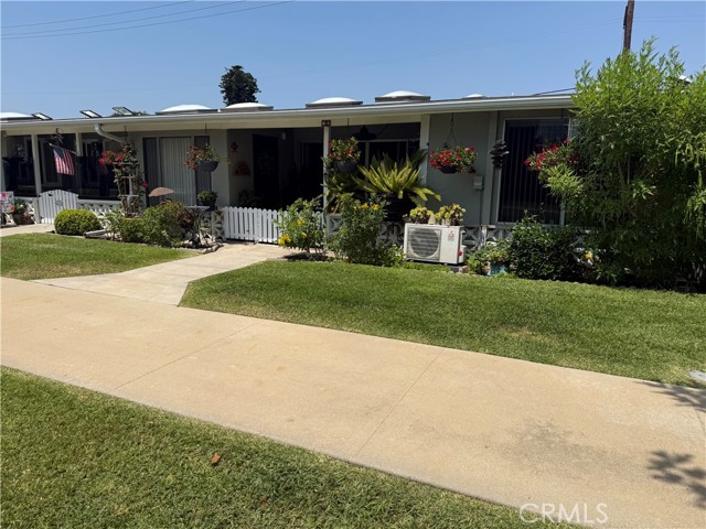 1502 Golden Rain Rd. M2-46D, Seal Beach CA: https://media.crmls.org/medias/0b7d72a9-946c-479e-9247-ccdf2f14aa0a.jpg