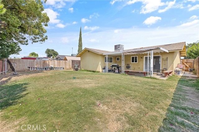 Detail Gallery Image 30 of 33 For 1911 W Vine St, Visalia,  CA 93277 - 3 Beds | 2 Baths